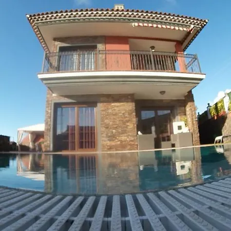Villa Residencial La Curva Santa Ursula (Tenerife)